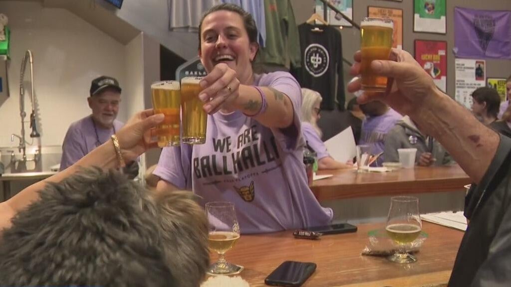 Valkyries fans pack Oakland bar to cheer on team as playoff series shifts to Atlanta — CBS Bay Area (KPIX), Los Gatos Dining news