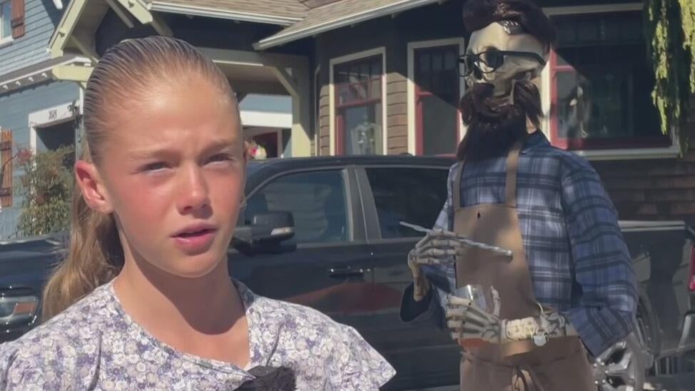 Alameda girl uses AI to create talking skeleton "Uncle Murray" for Halloween display — CBS Bay Area (KPIX), Los Gatos Technology news