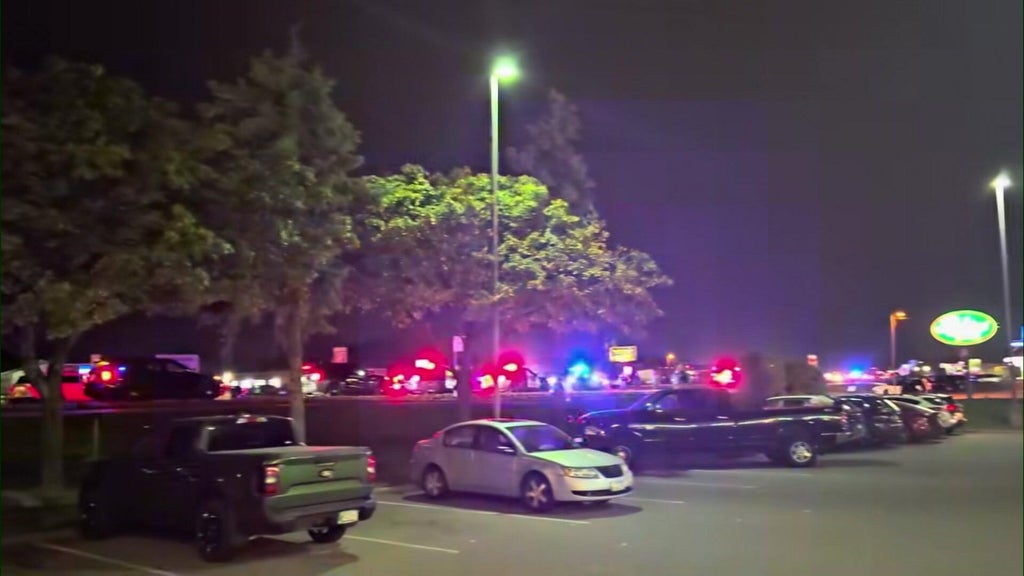 Police respond to Osseo High School after several fights break out at end of football game — WCCO / CBS Minnesota, Los Gatos Schools news