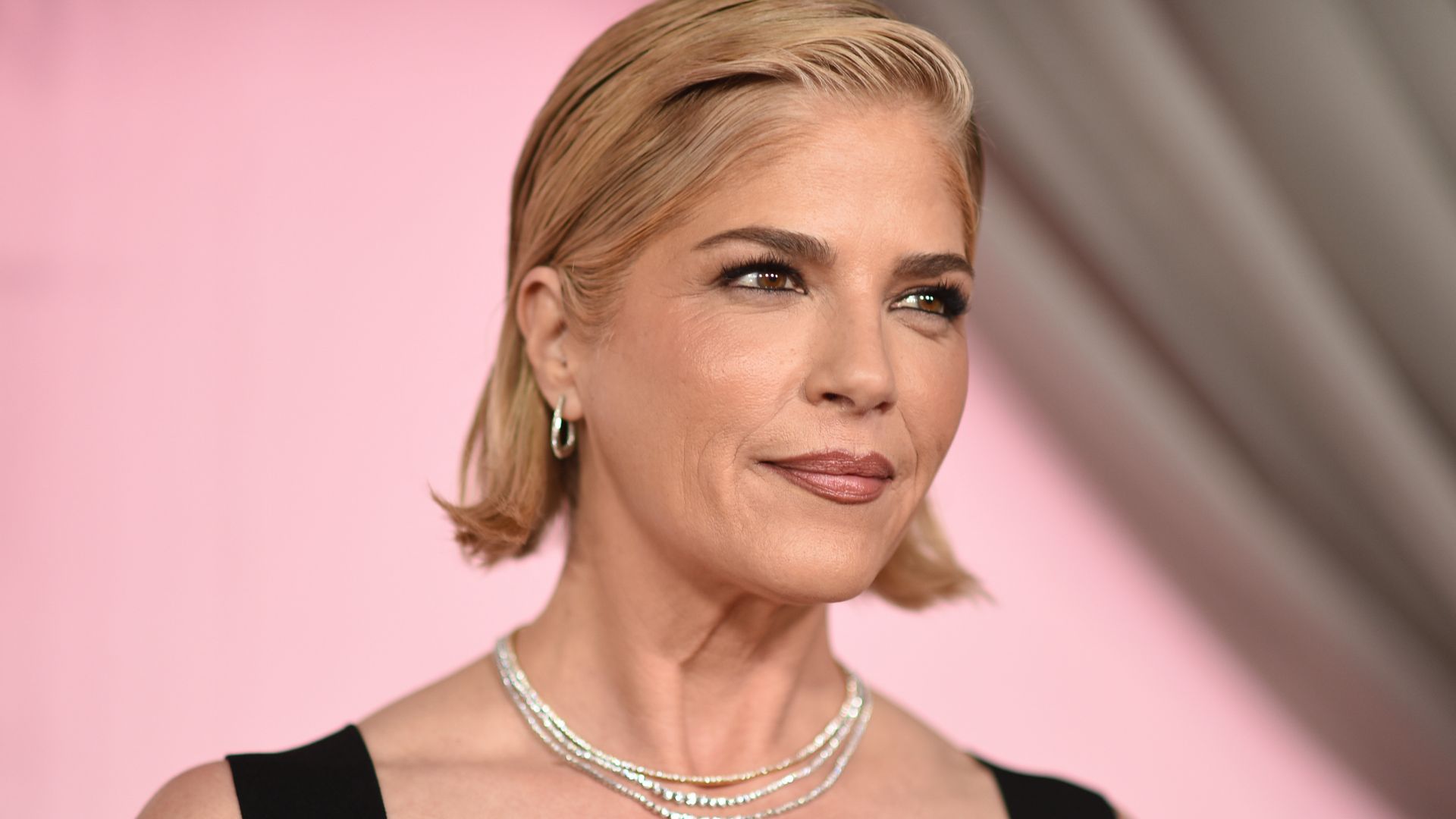 Selma Blair arraigned after alleged altercation on Delta flight, bail set at $20K
       — ABC 7 Bay Area, Los Gatos Community news