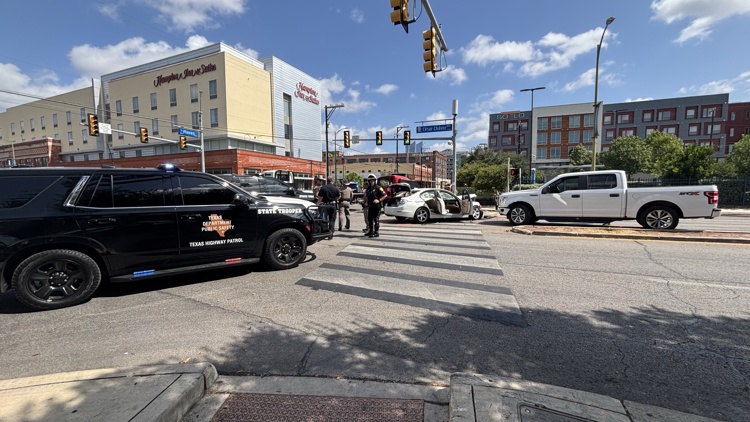 Texas DPS releases video of stolen car chase ending with four-vehicle downtown San Antonio crash — KENS 5 (San Antonio), Los Gatos Business news