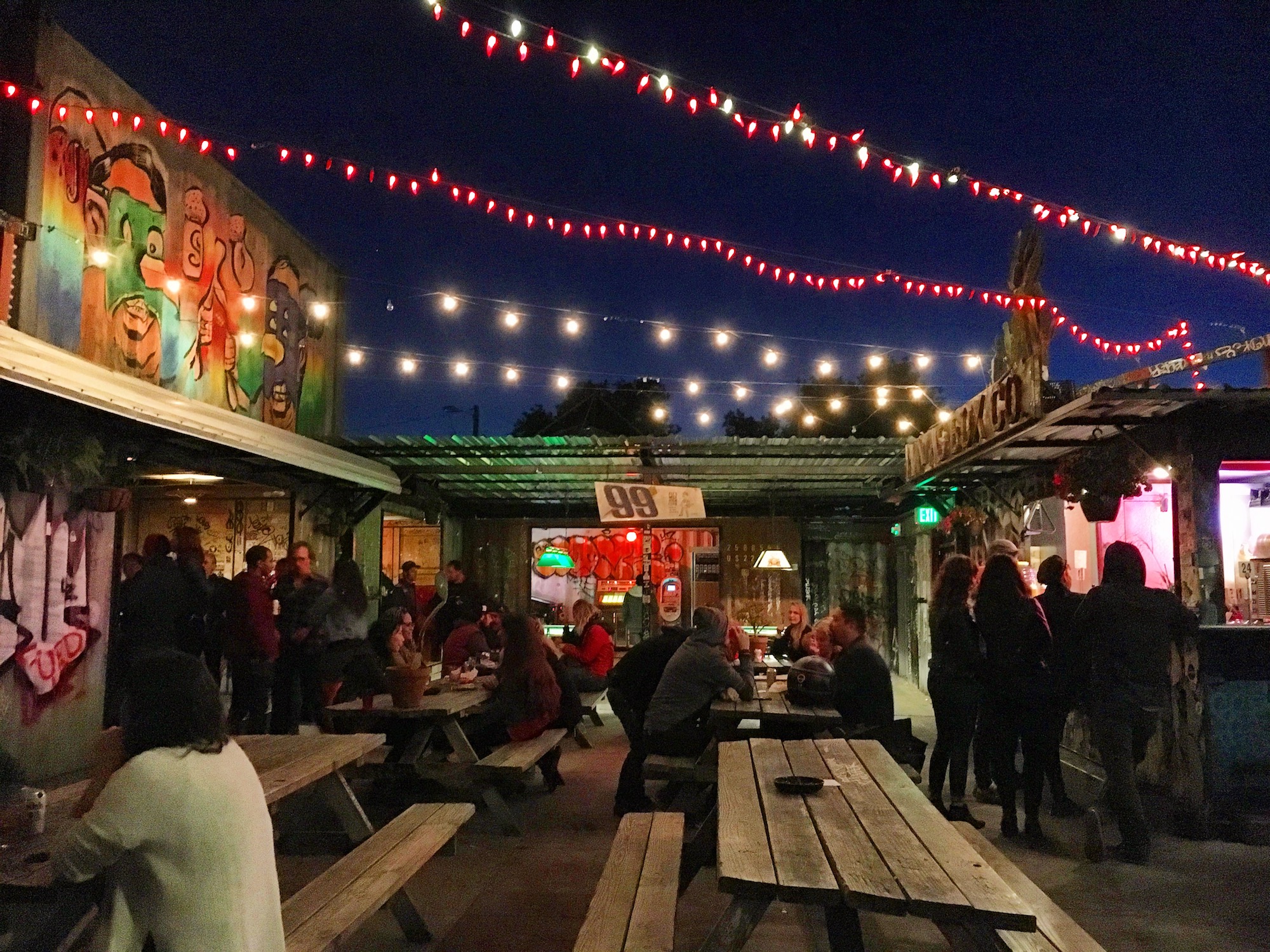 Eli’s Mile High Club starts closure countdown, and Seniore’s Pizza shutters Berkeley branch — The Oaklandside, Los Gatos Dining news