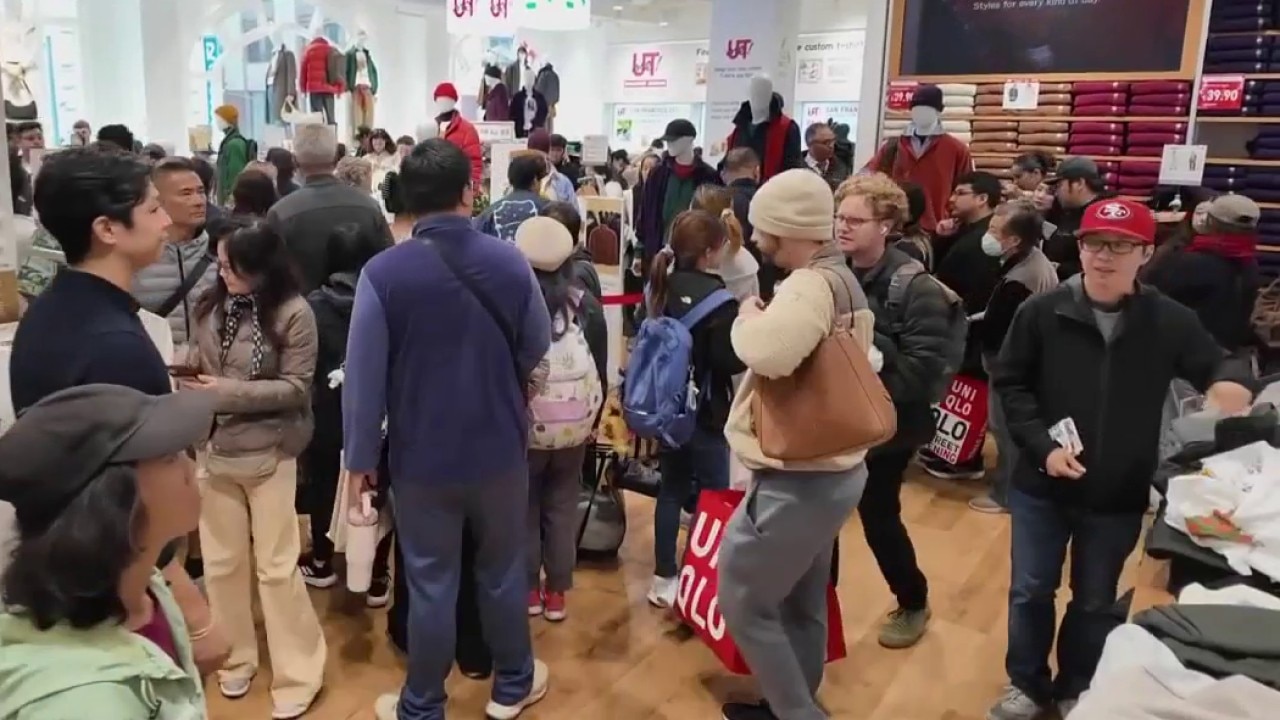 Crowds line up for grand opening of new Uniqlo store in SF — KTVU FOX 2 Bay Area, Los Gatos Business news